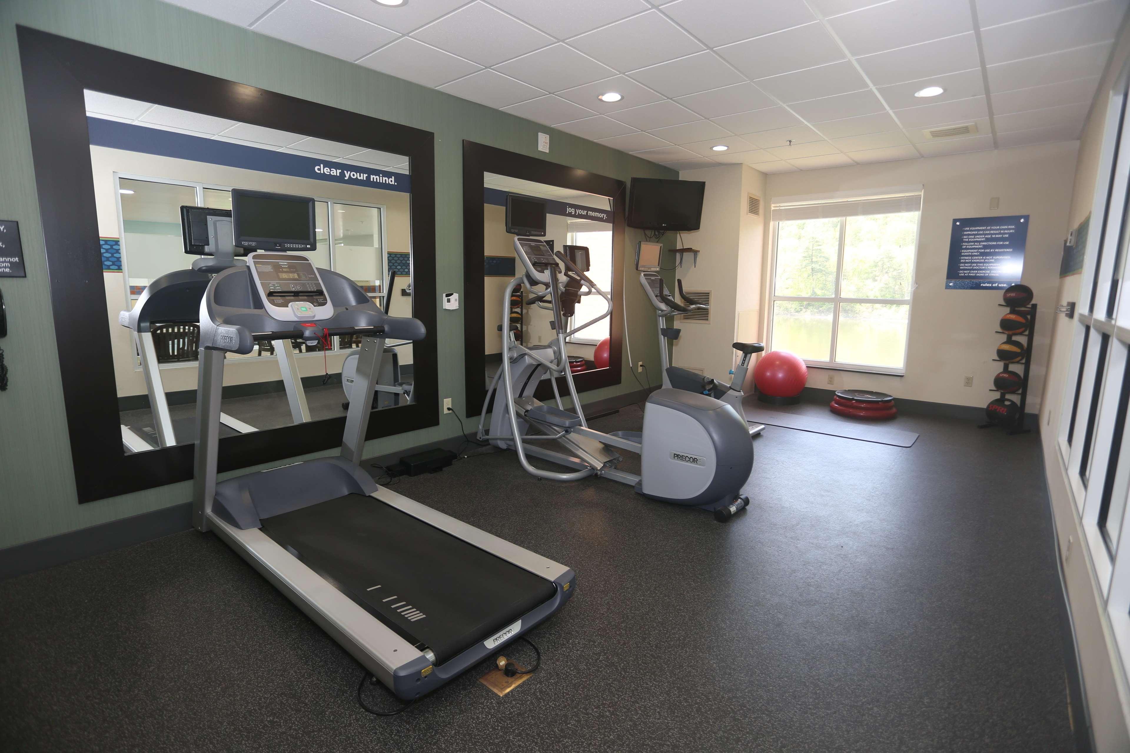 Hampton Inn Owego Экстерьер фото