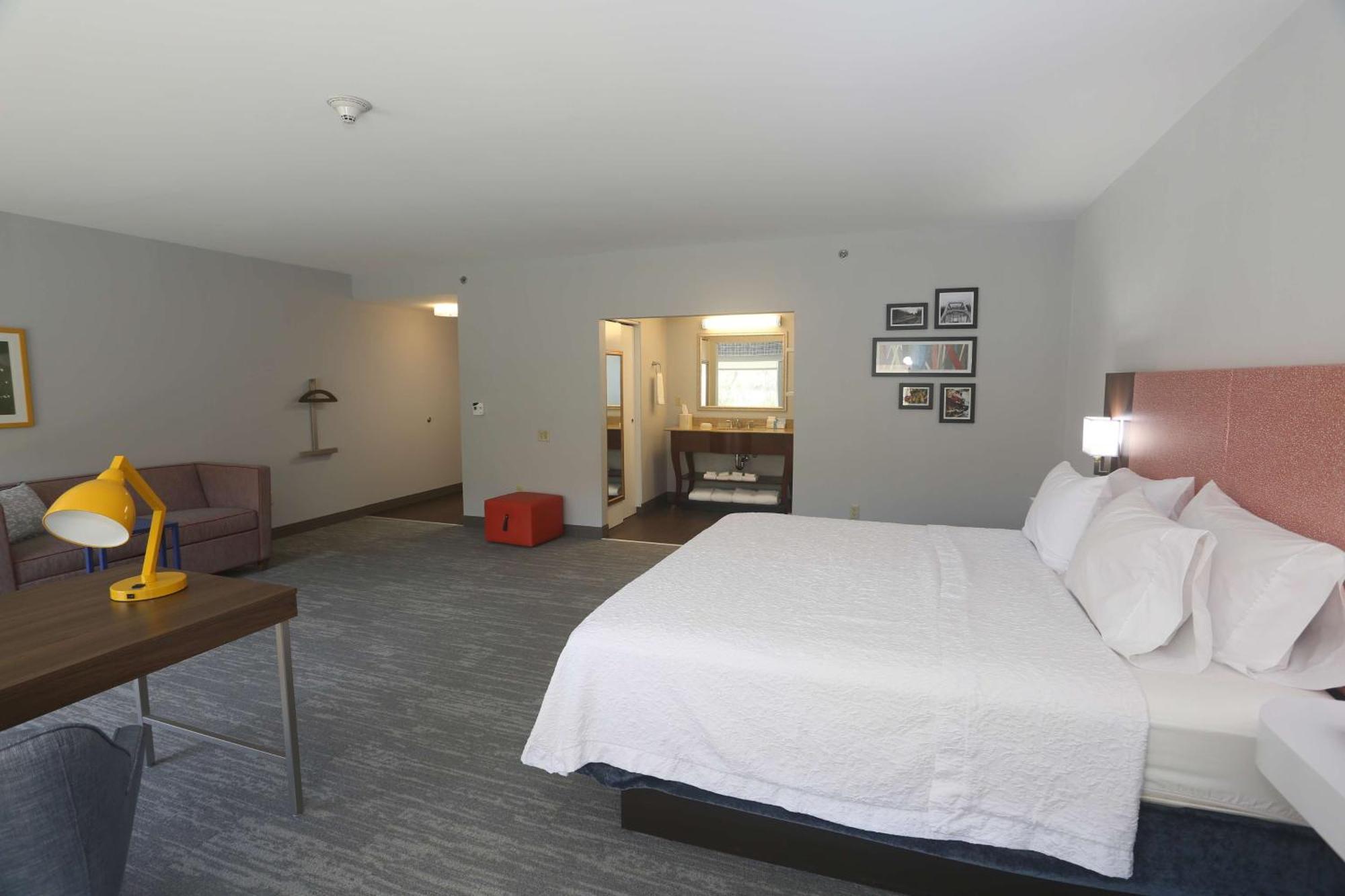 Hampton Inn Owego Экстерьер фото
